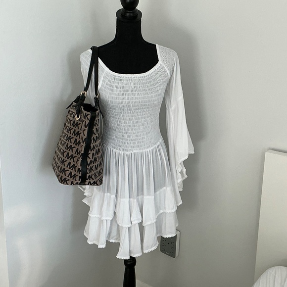 Michael Kors Tote Bag - Picture 8 of 15